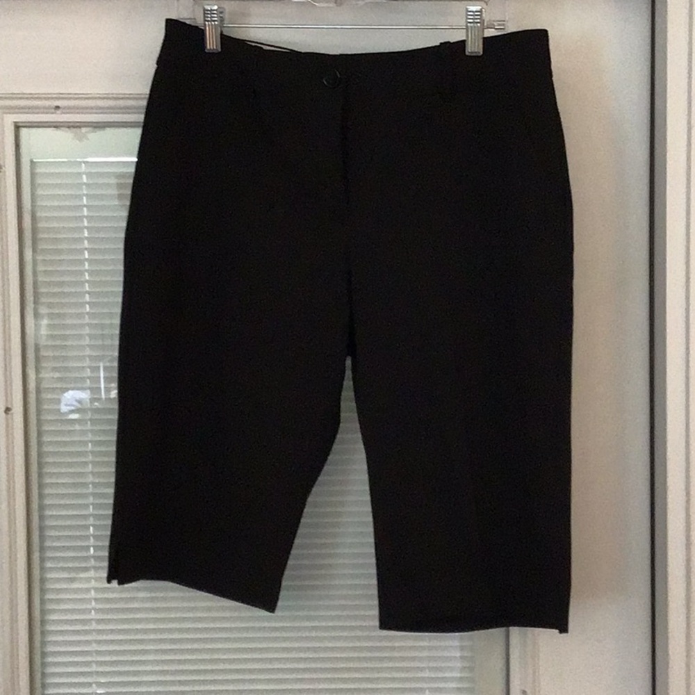 Worthington Stretch Black Bermuda Shorts